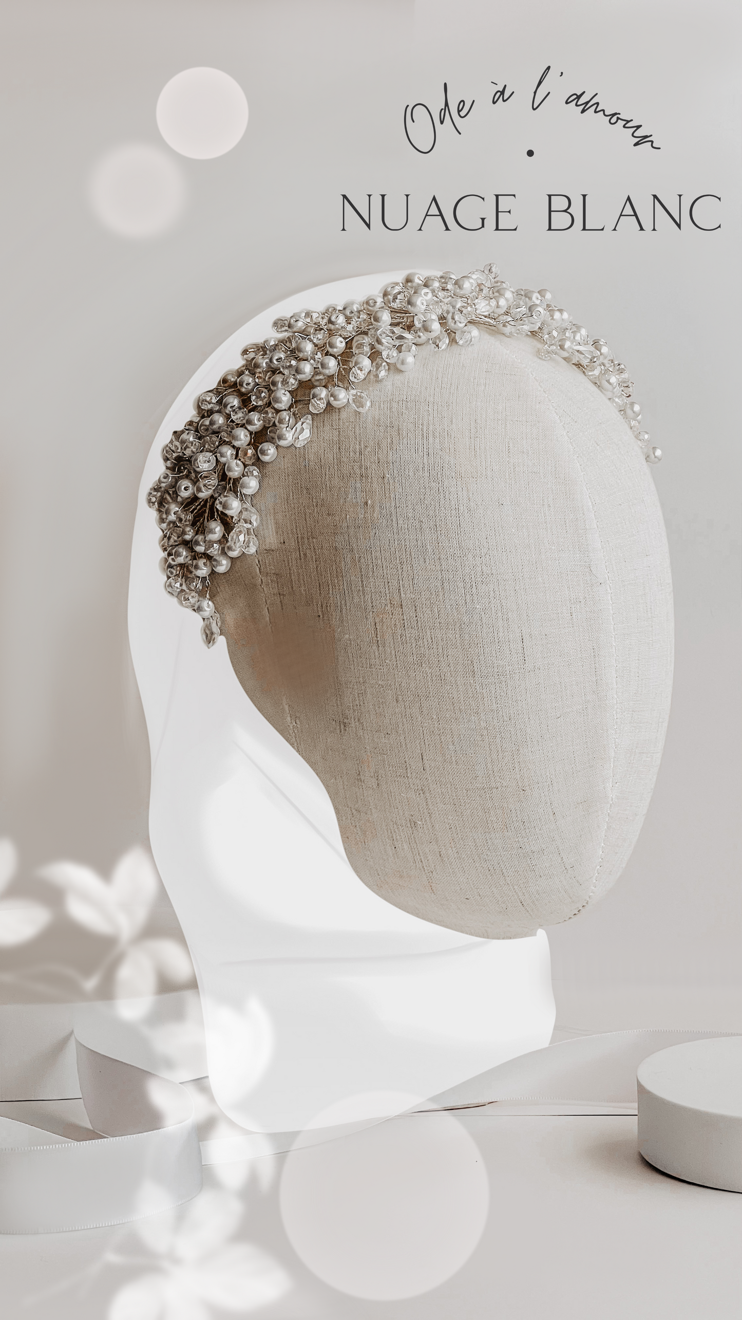 Bijou de tête avec perles nacrées et quelques perles de cristal