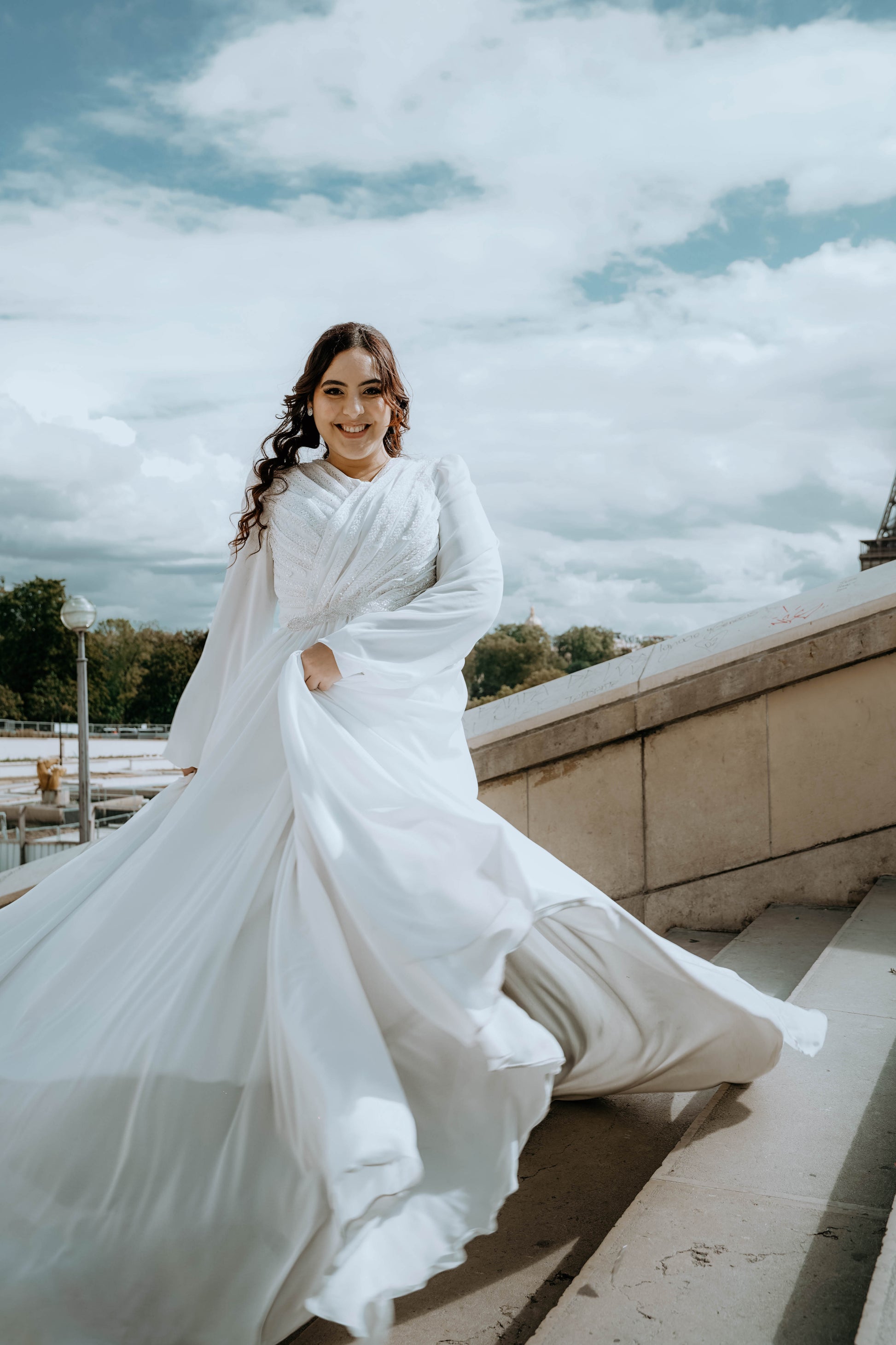 Robe de mariée en mousseline de soie avec buste en cache coeur perlé