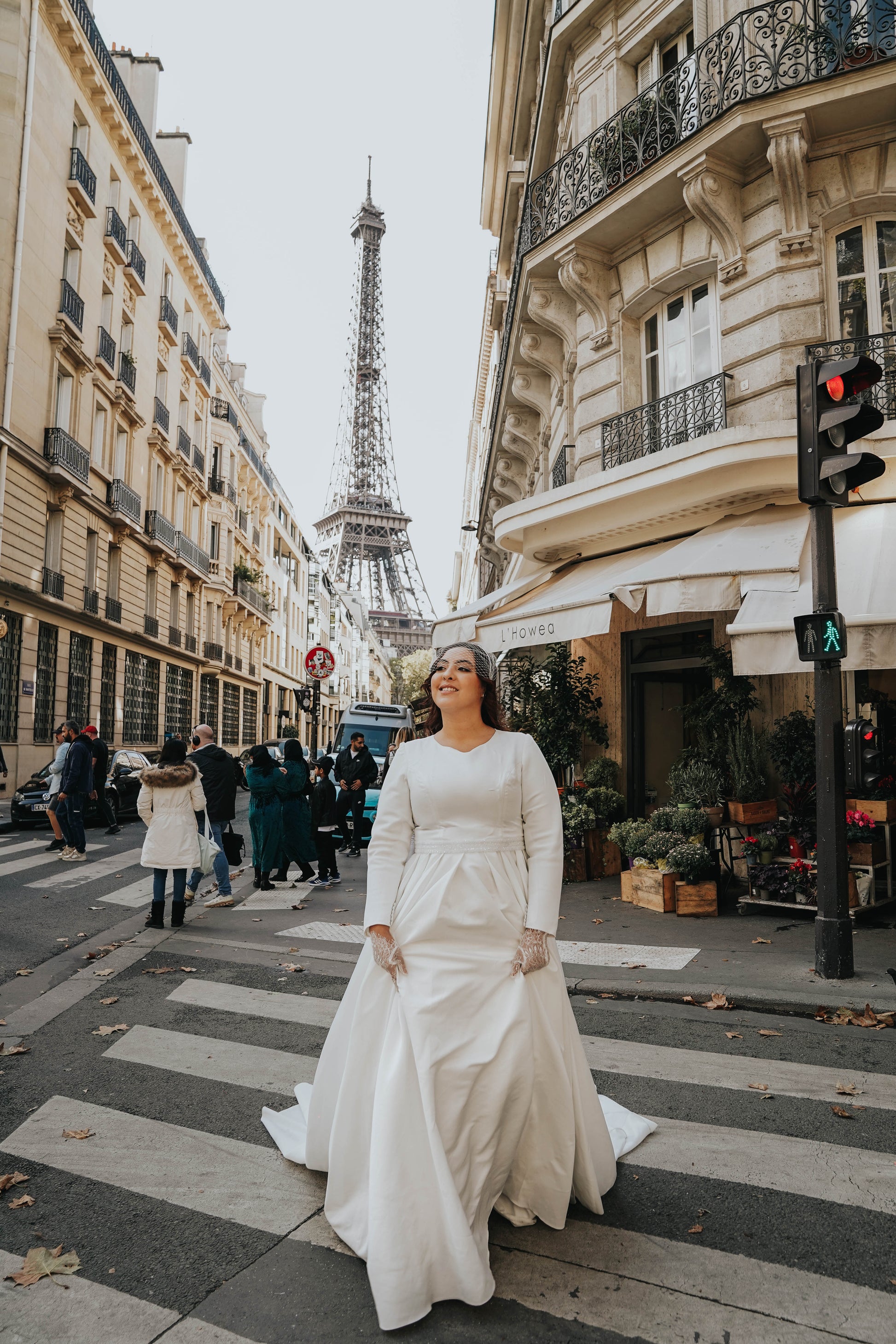 Robe de mariée en satin duchesse coupe trapèze